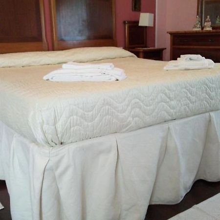 Corte Posta B&B - Parcheggio E Bagno In Camera Mantova Eksteriør bilde