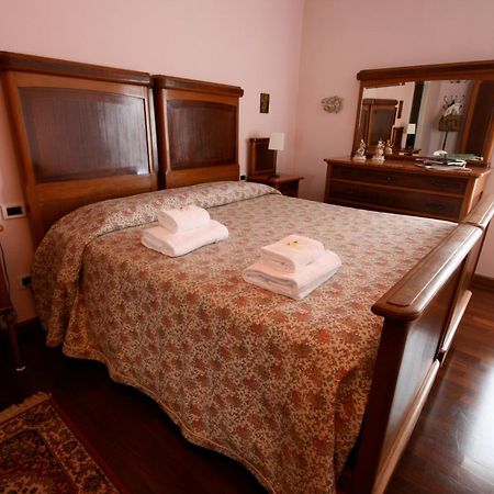 Corte Posta B&B - Parcheggio E Bagno In Camera Mantova Rom bilde