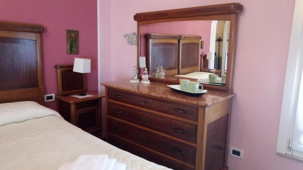 Corte Posta B&B - Parcheggio E Bagno In Camera Mantova Eksteriør bilde
