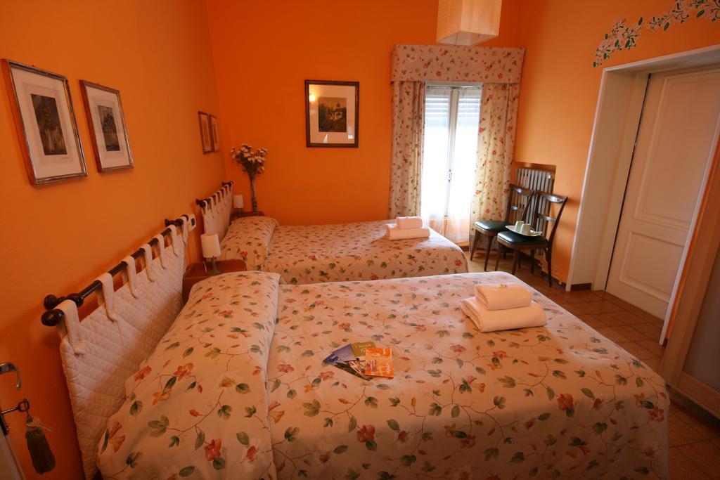 Corte Posta B&B - Parcheggio E Bagno In Camera Mantova Rom bilde