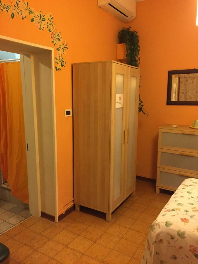 Corte Posta B&B - Parcheggio E Bagno In Camera Mantova Eksteriør bilde