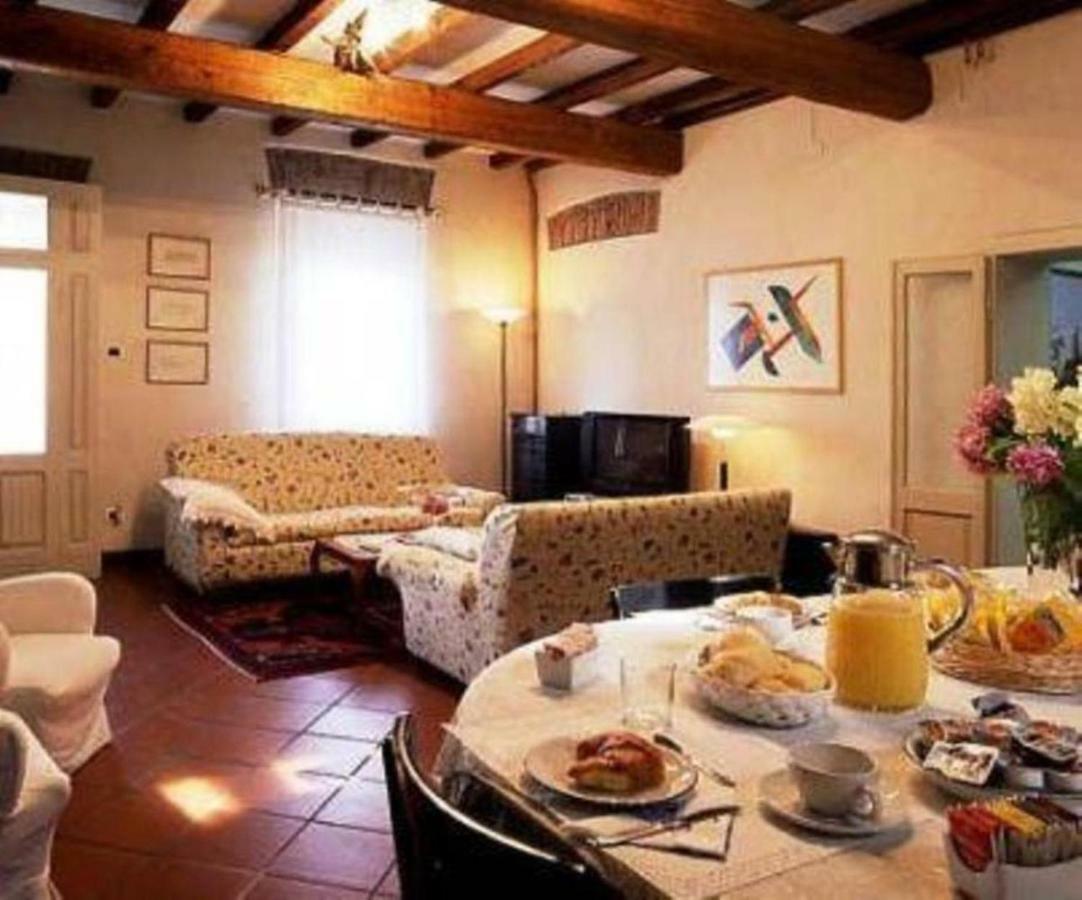 Corte Posta B&B - Parcheggio E Bagno In Camera Mantova Eksteriør bilde